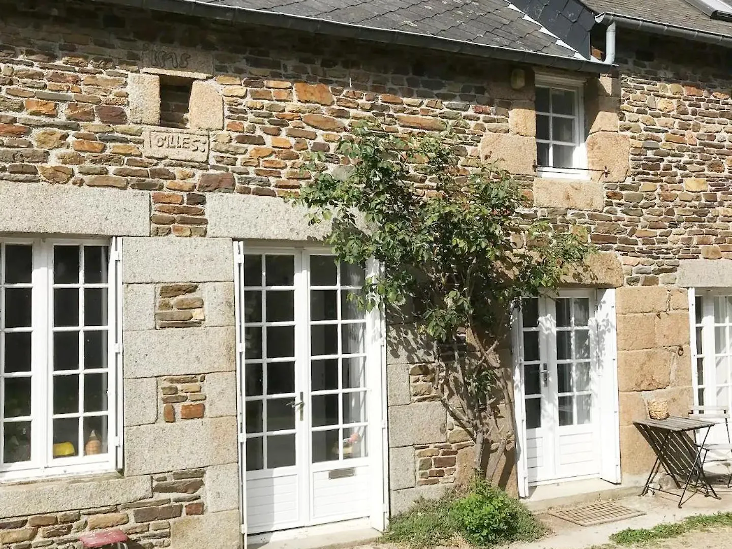 Maison De Charles Sougéal